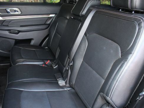 Used 2016 Ford Explorer Limited AWD/4WD image 13