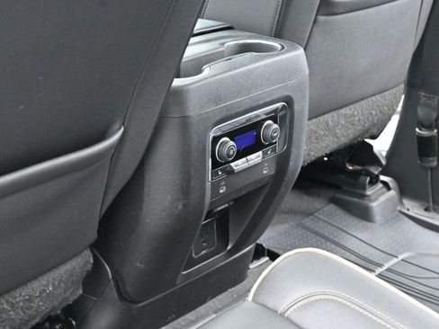 Used 2022 Chevrolet Tahoe Premier RWD image 33