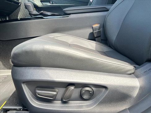 New 2025 Toyota Camry XLE image 4