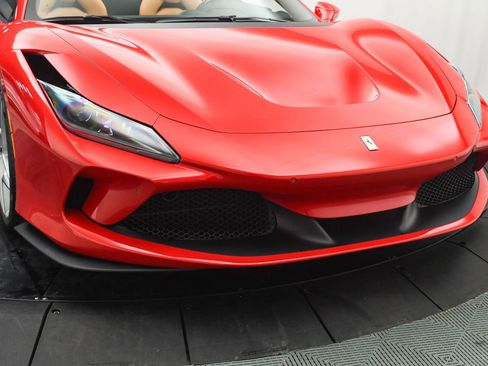 Certified 2021 Ferrari F8 Tributo image 25