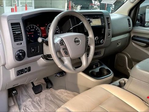 Used 2018 Nissan NV 3500 SL image 14