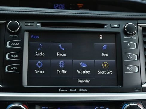 Used 2017 Toyota Highlander Plus w/ Carpet Mat Package AWD/4WD image 36