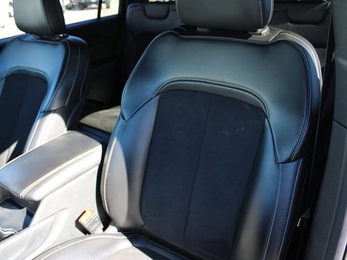 Used 2023 Jeep Grand Cherokee L Laredo image 23