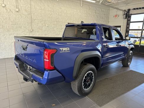 Certified 2024 Toyota Tacoma TRD Off-Road image 8