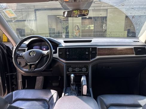 Used 2018 Volkswagen Atlas SEL Premium AWD/4WD image 11