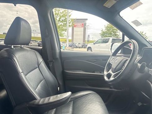 Used 2021 Honda Passport Touring image 14