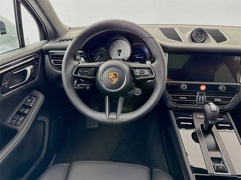 New 2026 Porsche Macan S image 25