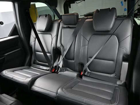New 2025 Ford Bronco Badlands AWD/4WD image 21