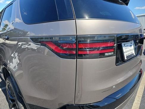 Used 2021 Land Rover Discovery HSE R-Dynamic AWD/4WD image 37