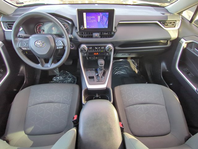 Used 2025 Toyota RAV4 XLE AWD/4WD image 15