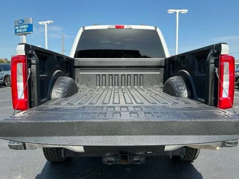 Used 2023 Ford F250 XLT w/ FX4 Off-Road Package AWD/4WD image 14