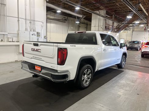 Used 2025 GMC Sierra 1500 SLT AWD/4WD image 7