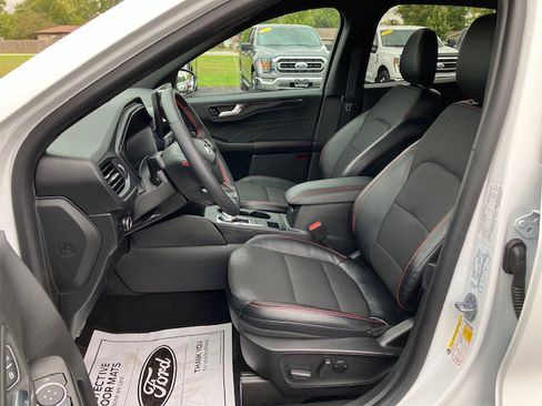 Used 2023 Ford Escape ST-Line w/ Tech Pack #1 image 13