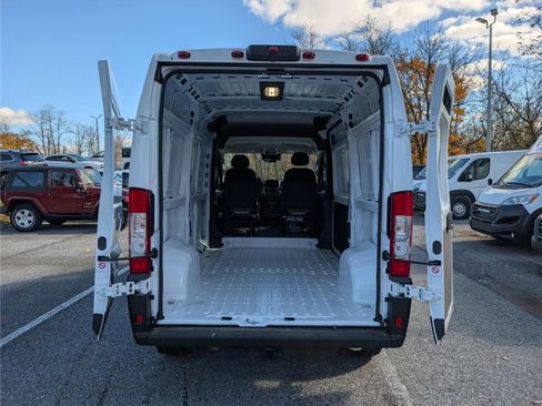 New 2026 RAM ProMaster 2500 w/ Quick Order Package 22G SLT image 9