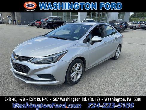 Used 2018 Chevrolet Cruze LT w/ LT Fleet Convenience Package FWD image 1