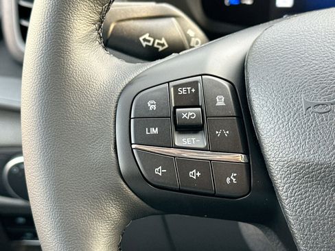 New 2026 Ford Transit 250 148 Medium Roof w/ Load Area Protection Package image 21