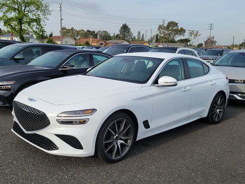 Used 2026 Genesis G70 2.5T image 1