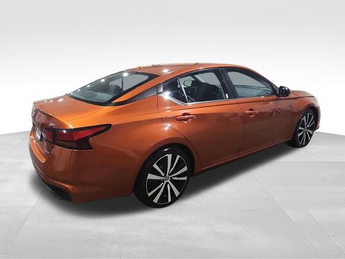 Used 2021 Nissan Altima 2.0 SR FWD image 8