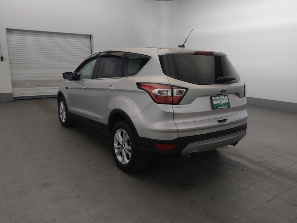 Used 2017 Ford Escape SE AWD/4WD image 5