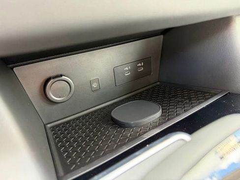 New 2026 Nissan Pathfinder Platinum image 23