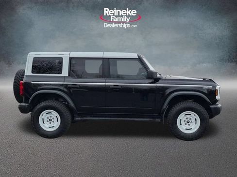 Used 2023 Ford Bronco Heritage Edition AWD/4WD image 4