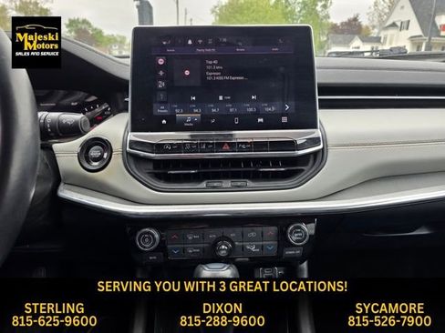 Used 2022 Jeep Compass Limited image 25