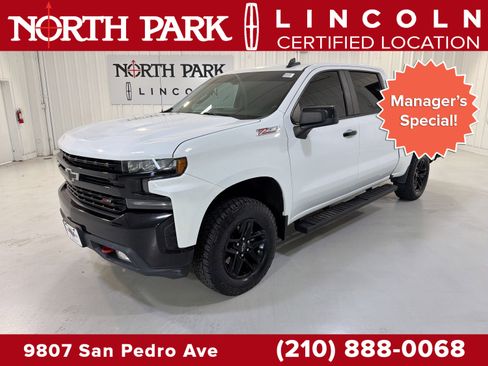 Used 2020 Chevrolet Silverado 1500 LT Trail Boss AWD/4WD image 1