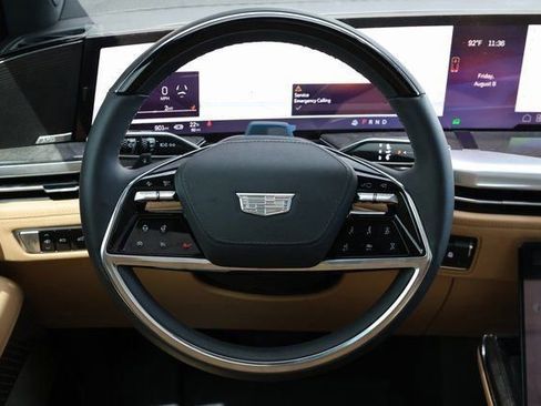 New 2025 Cadillac Escalade IQ Luxury 2 image 15