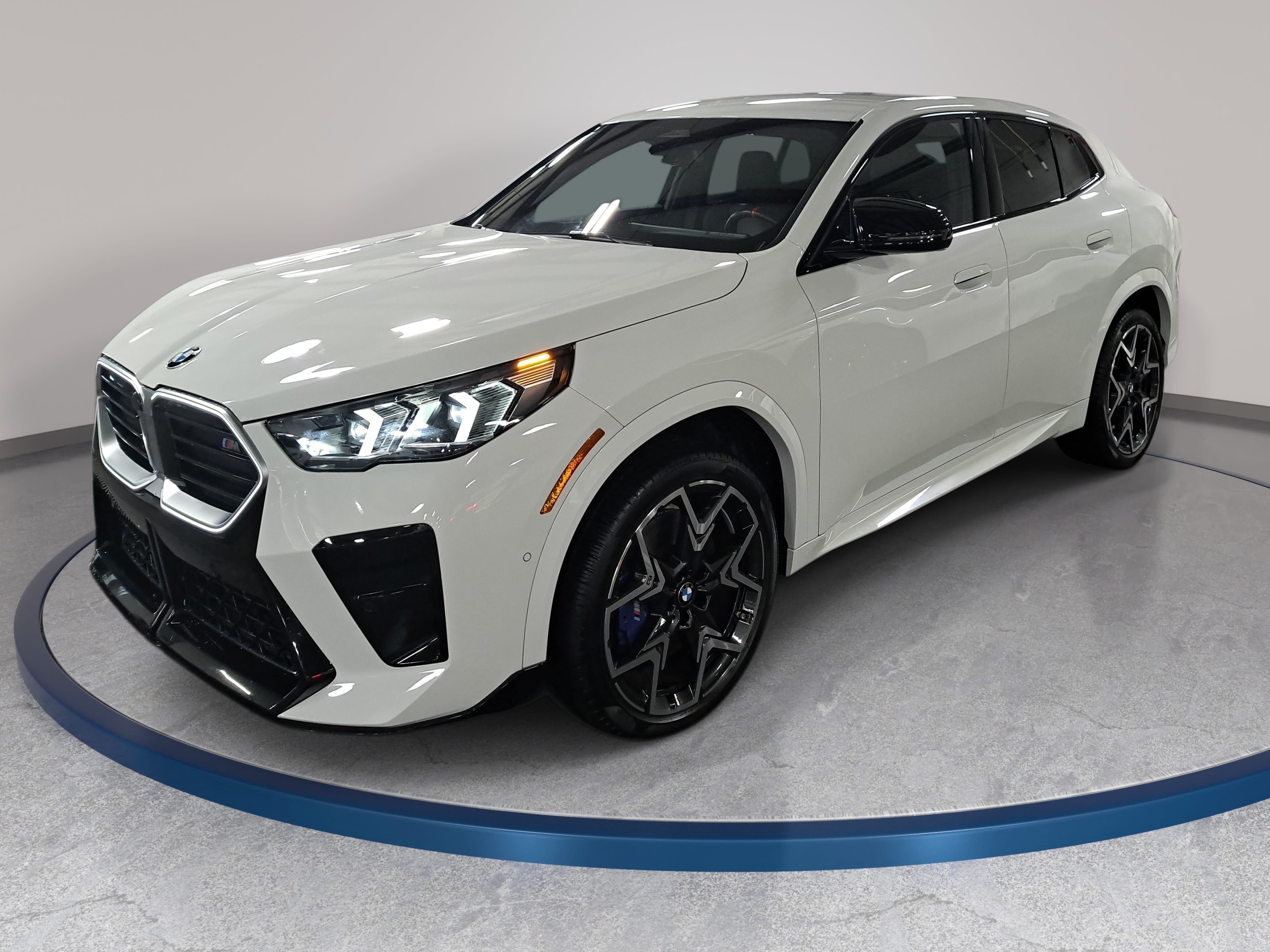 Used 2025 BMW X2 M35i AWD/4WD image 1