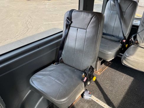 Used 2011 Ford E-350 and Econoline 350 Extended Super Duty w/ PWR Group image 22