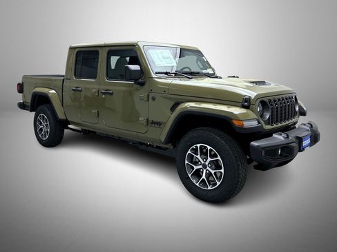 New 2026 Jeep Gladiator Sport image 3