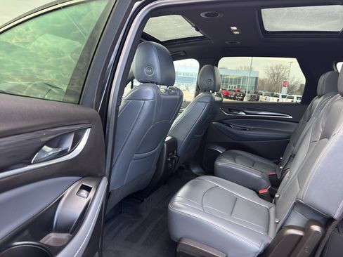 Used 2022 Buick Enclave Essence w/ Experience Buick Package image 31