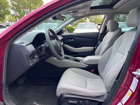 Used 2023 Honda Accord EX image 6