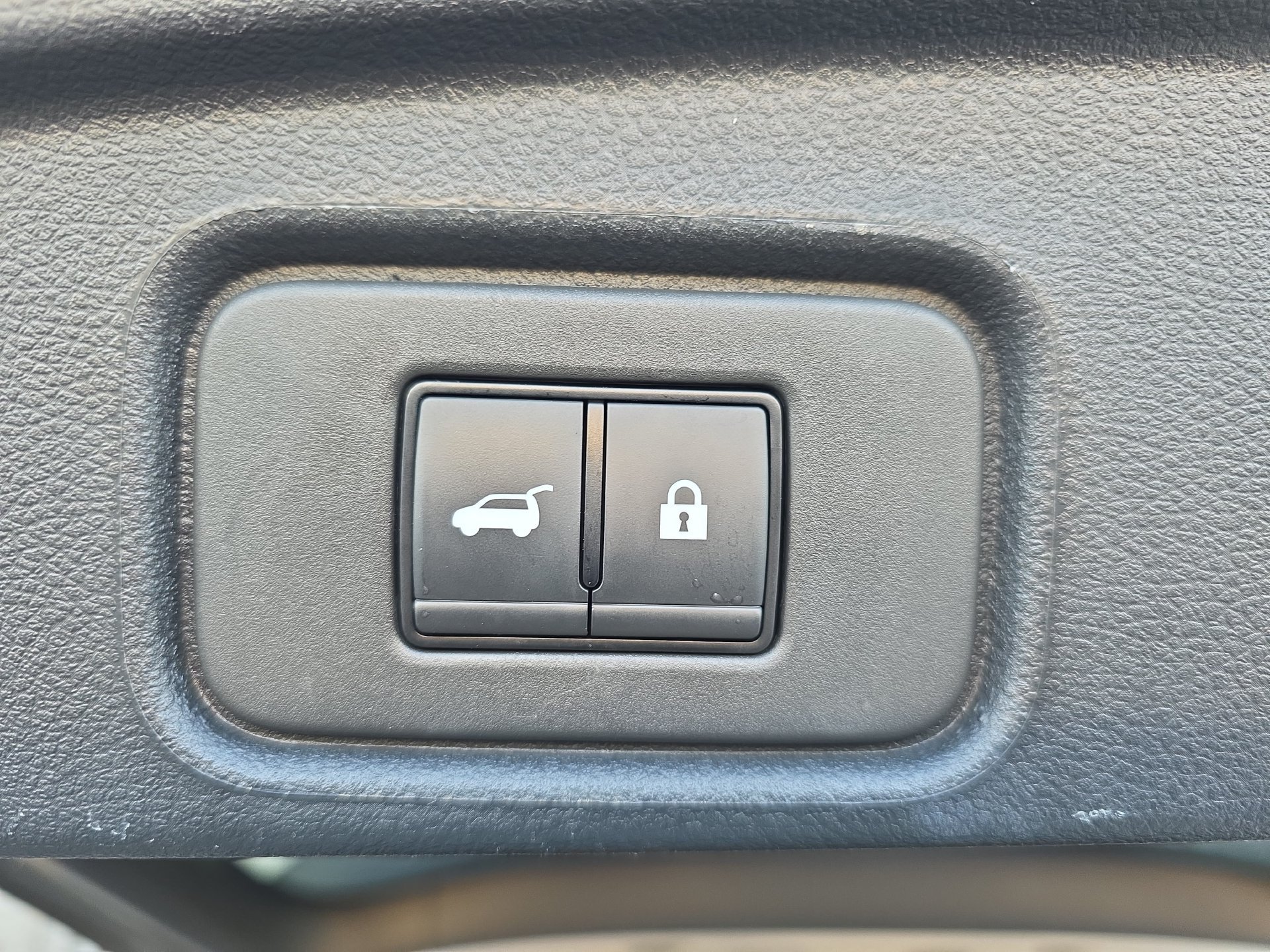 Used 2025 Nissan Pathfinder SL w/ SL Premium Package AWD/4WD image 13