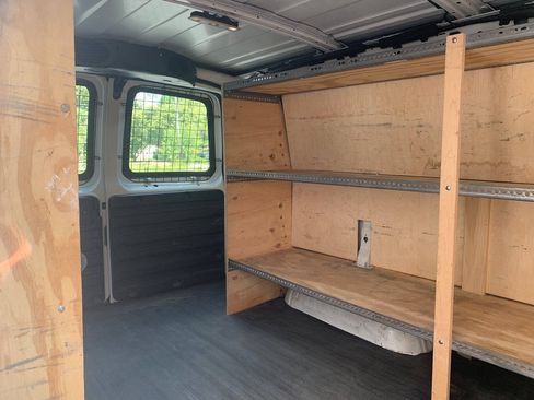Used 2019 Chevrolet Express 2500 w/ Communications Package RWD image 14