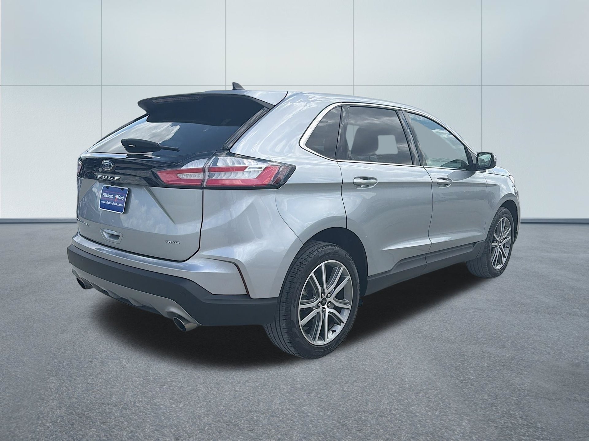 Used 2024 Ford Edge Titanium w/ Equipment Group 301A AWD/4WD image 5