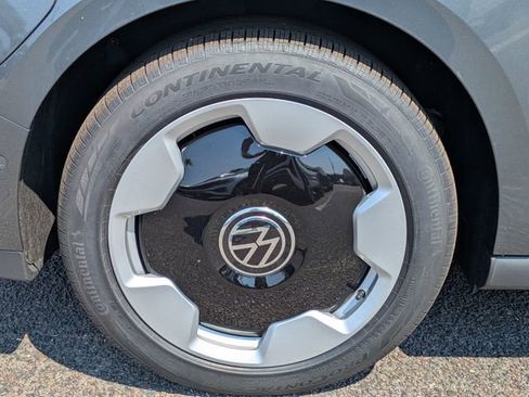 New 2025 Volkswagen ID. Buzz Pro S image 11