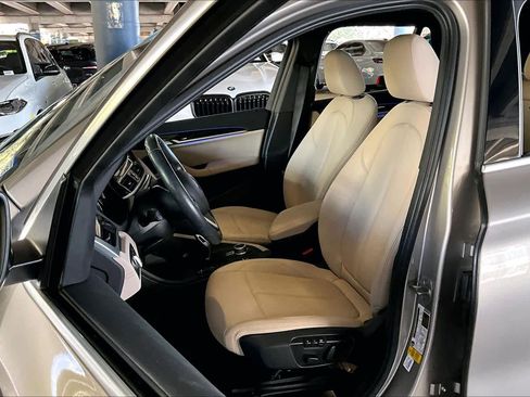 Used 2021 BMW X1 sDrive28i w/ Convenience Package image 7