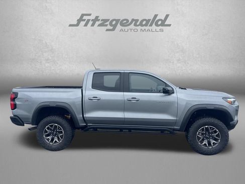 Used 2024 Chevrolet Colorado ZR2 w/ ZR2 Convenience Package III AWD/4WD image 4