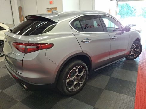 Used 2018 Alfa Romeo Stelvio Ti AWD/4WD image 11