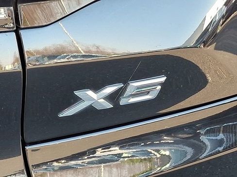 Used 2024 BMW X5 xDrive40i w/ M Sport Package image 30