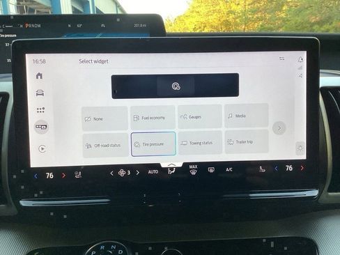 New 2025 Ford Expedition Active image 67