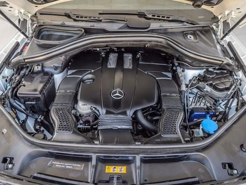 Used 2018 Mercedes-Benz GLS 450 4MATIC w/ Premium Package image 17