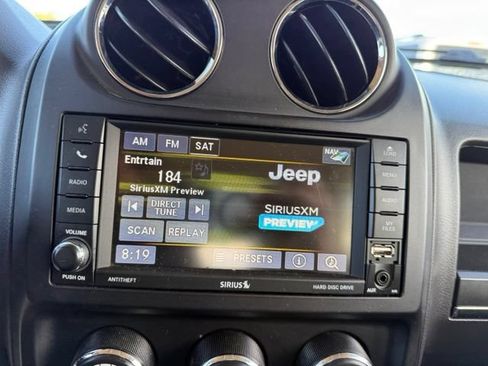 Used 2015 Jeep Patriot High Altitude AWD/4WD image 13
