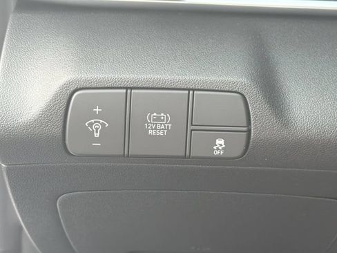 New 2026 Hyundai Elantra Hybrid FWD image 34