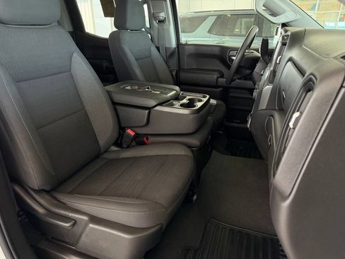 Used 2022 Chevrolet Silverado 1500 Custom AWD/4WD image 17