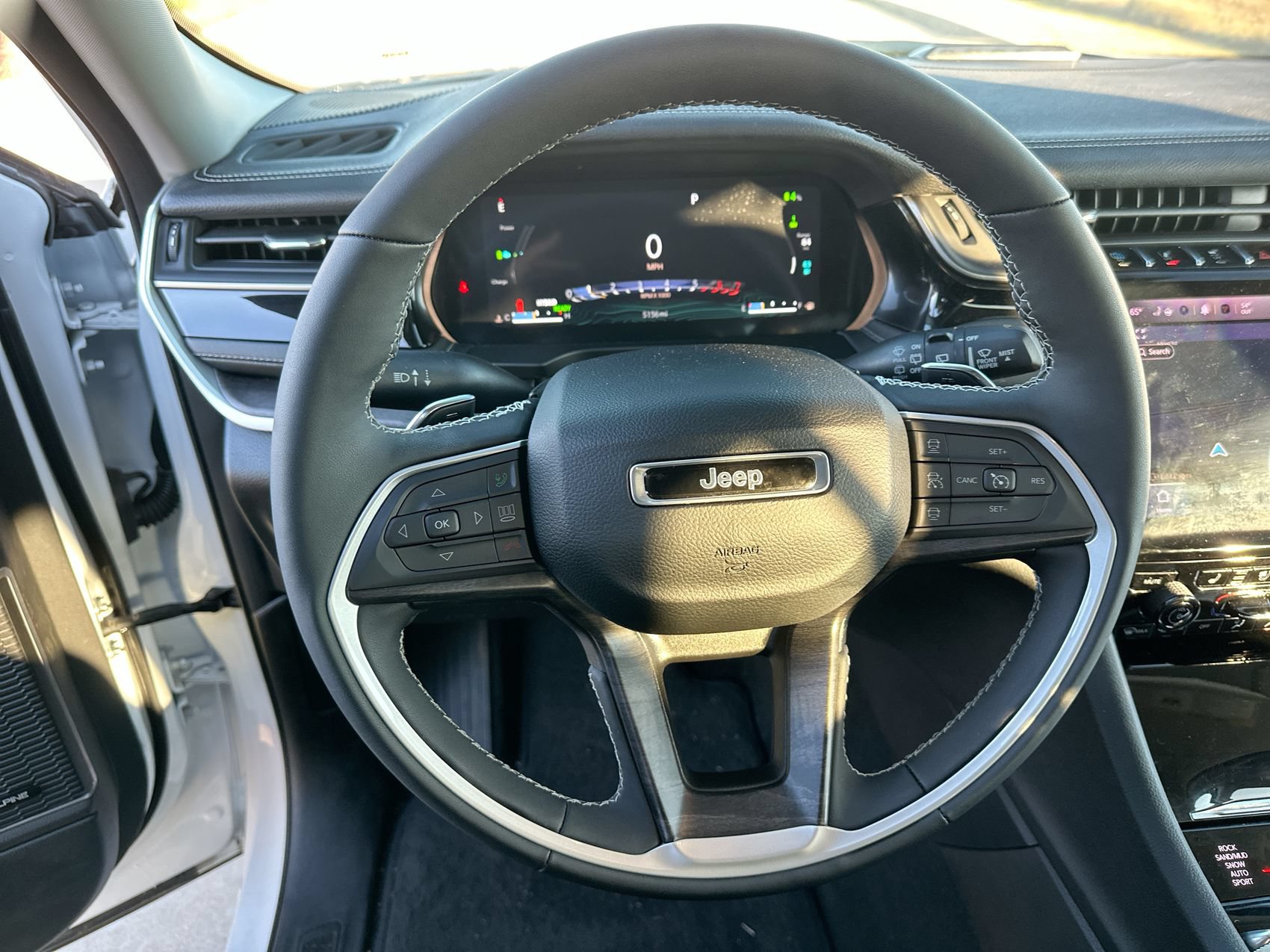 New 2023 Jeep Grand Cherokee 4WD 4xe image 14