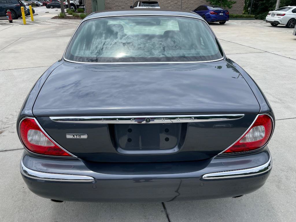 Used 2004 Jaguar XJ8 RWD image 7