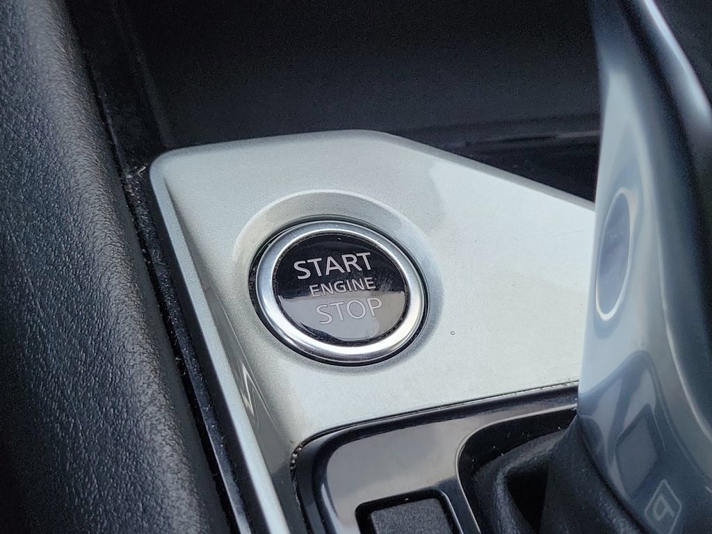 Used 2024 Nissan Altima 2.5 SV FWD image 18