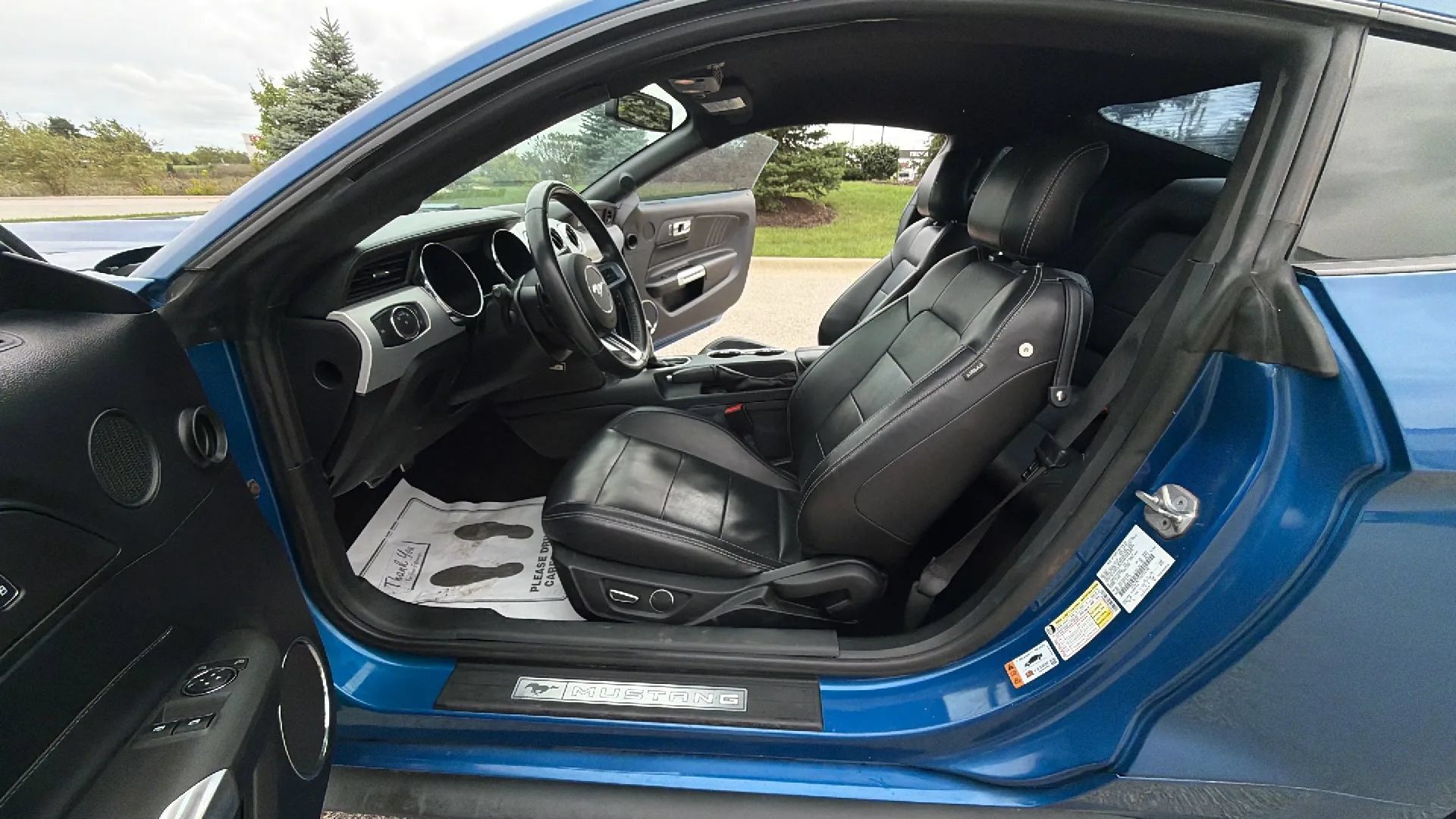 Used 2017 Ford Mustang GT Premium RWD image 14
